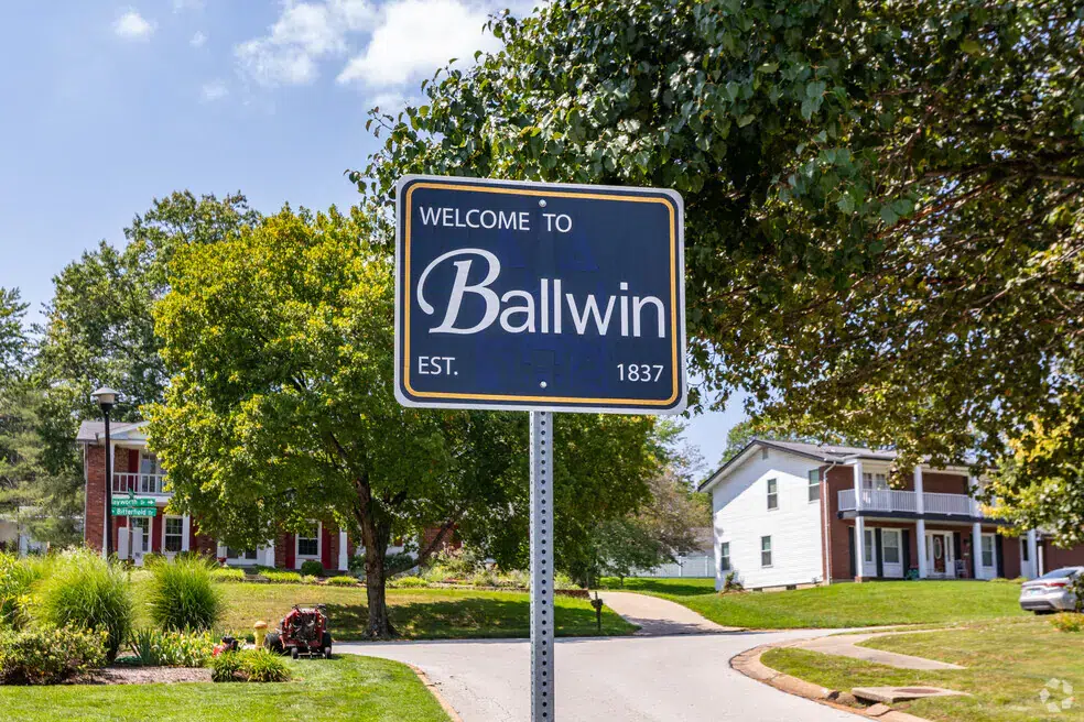 Ballwin, MO